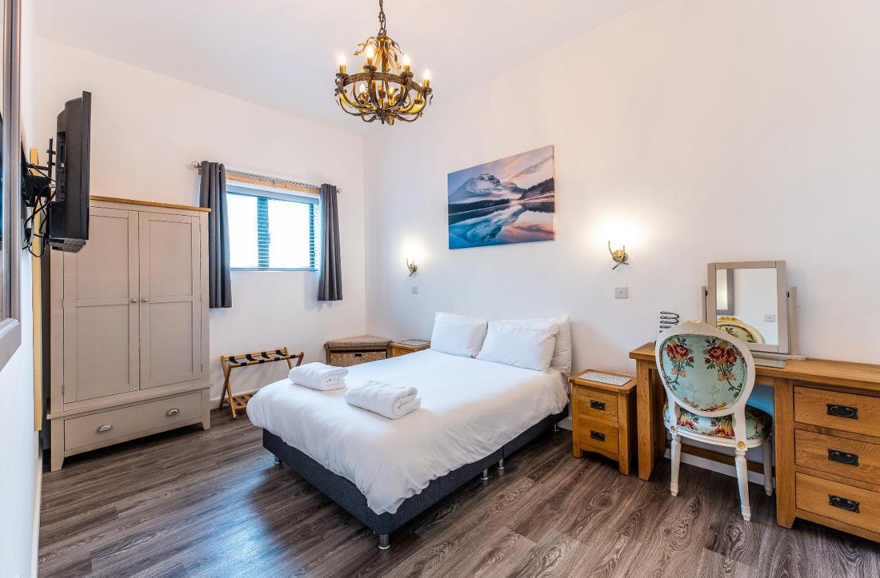 Lionheart Large Luxury Lodge - Sleeps 10- Dog Friendly,Near Sherwood Forest At Fairview Farm Nottingham Great For Family Gatherings ,Groups ,Parties 外观 照片